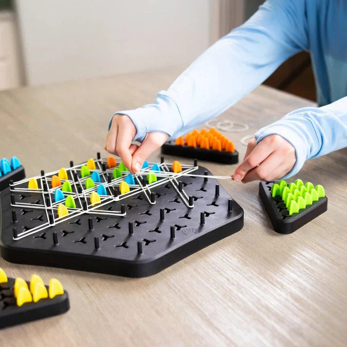 🎲 Family Game | 🧩 Triggle Logic & Strategy Game | Brain Training for the Whole Family | Portable & For All Ages 👨‍👩‍👧‍👦